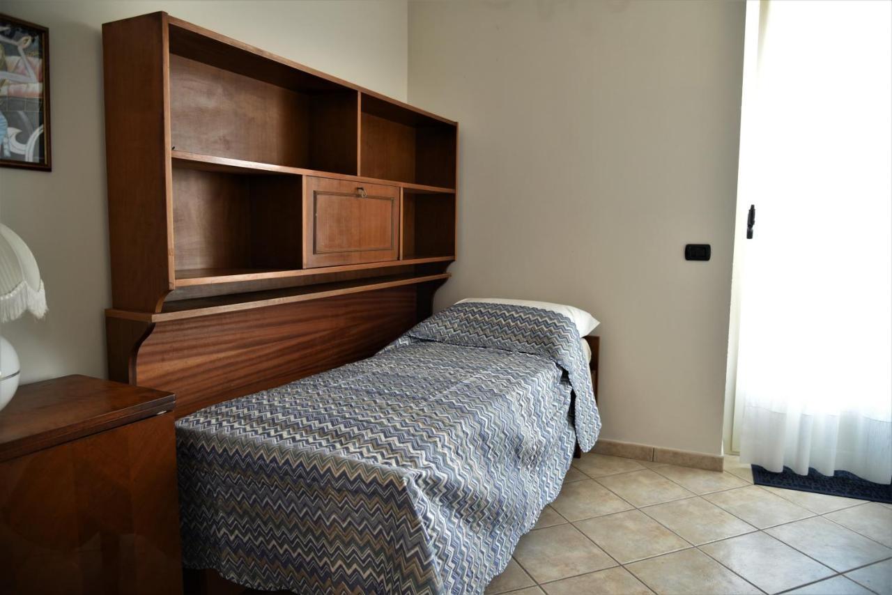 A Casa Di Anna Apartment La Morra Bagian luar foto